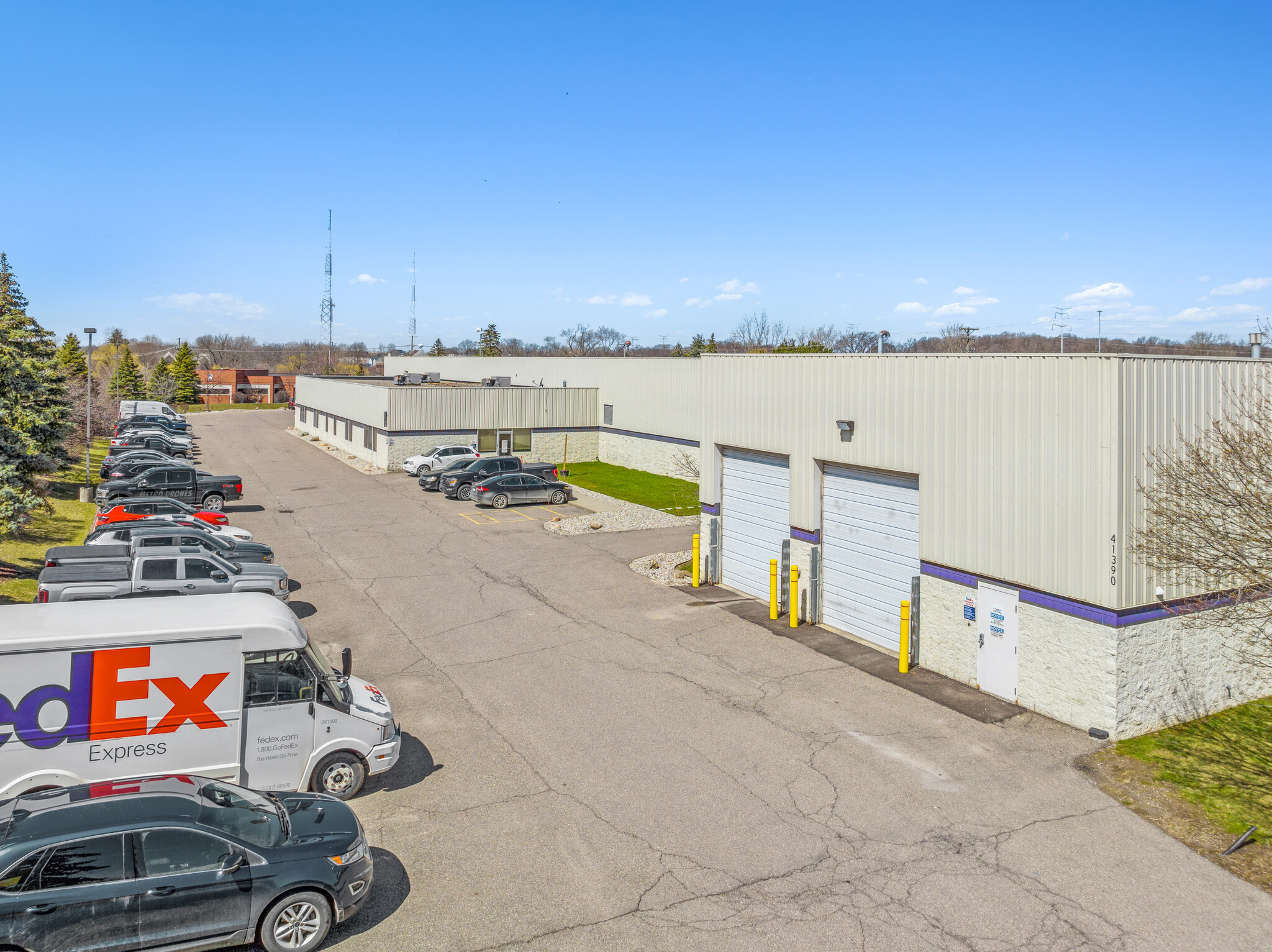 41390 W Eleven Mile Rd, Novi, MI 48375 - FedEx Ship Center: Novi, MI ...