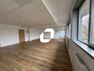 More details for 21 Rue Jacques Cartier, Voisins-le-Bretonneux - Office for Lease