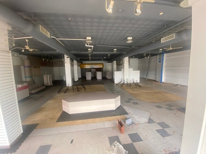 200 Wyoming Ave, Kingston, PA for lease - Building Photo - Image 3 of 9