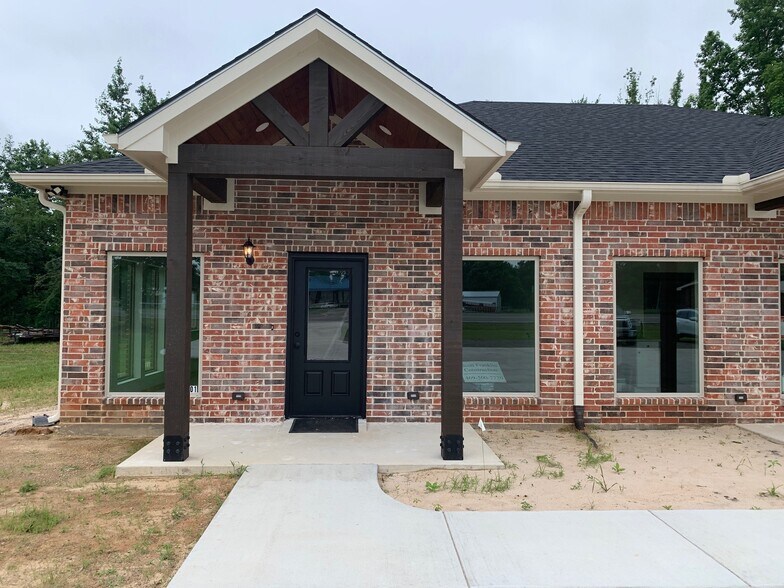 1125 W Loop 564, Mineola, TX 75773 Office/Retail for Lease