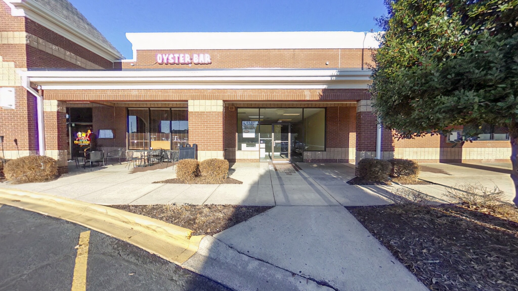 500-692 Hanes Mall Blvd, Winston-Salem, NC for lease Building Photo- Image 1 of 10