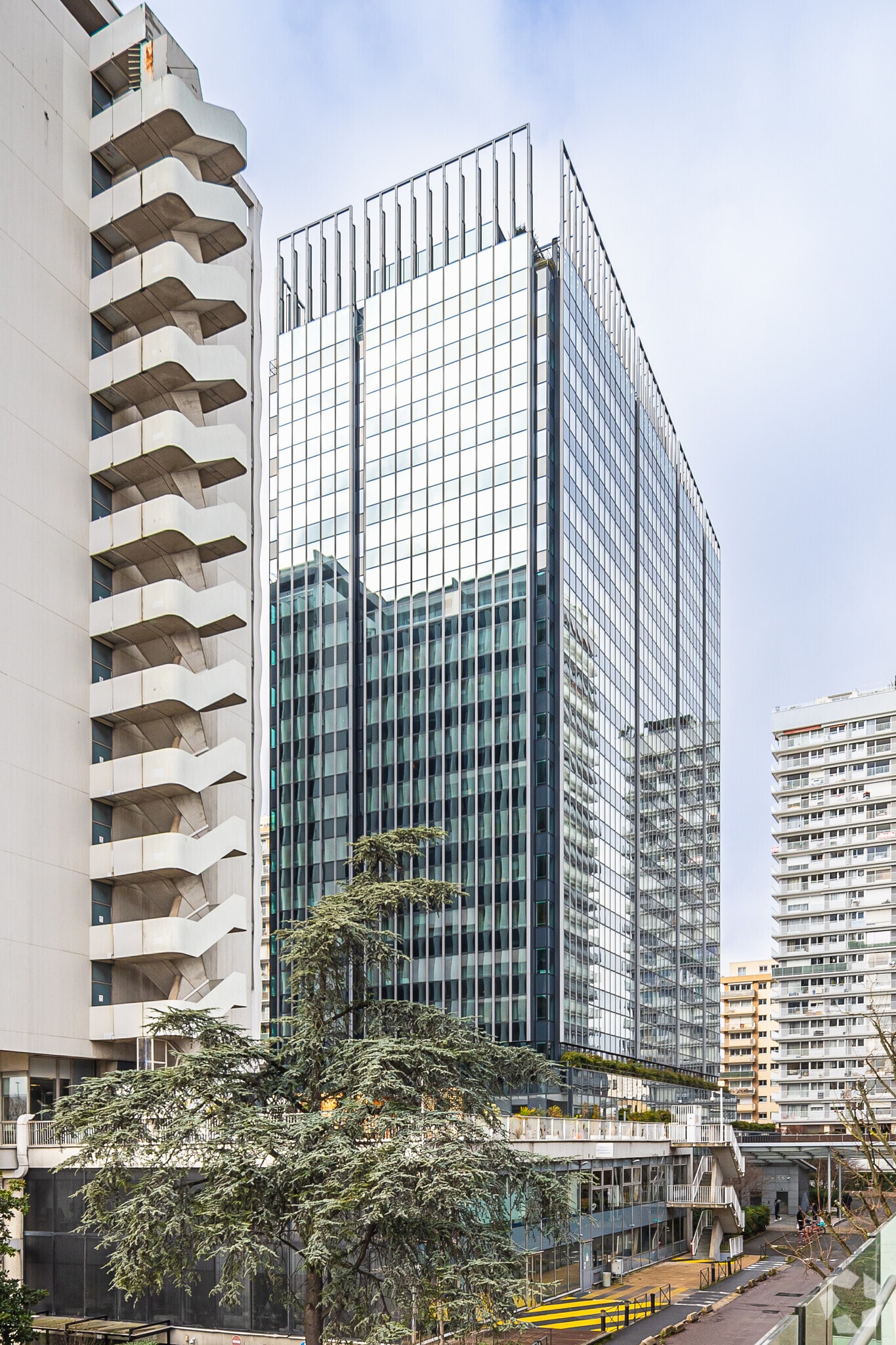 33 quai de Dion Bouton, Puteaux for lease Primary Photo- Image 1 of 5