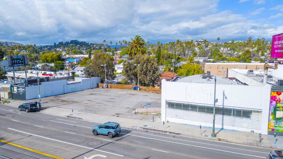 2515-2517 W Sunset Blvd, Los Angeles, CA for lease - Building Photo - Image 1 of 5