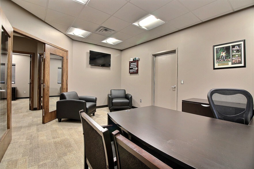 1152 E 16th St, Fremont, NE for sale - Primary Photo - Image 1 of 1