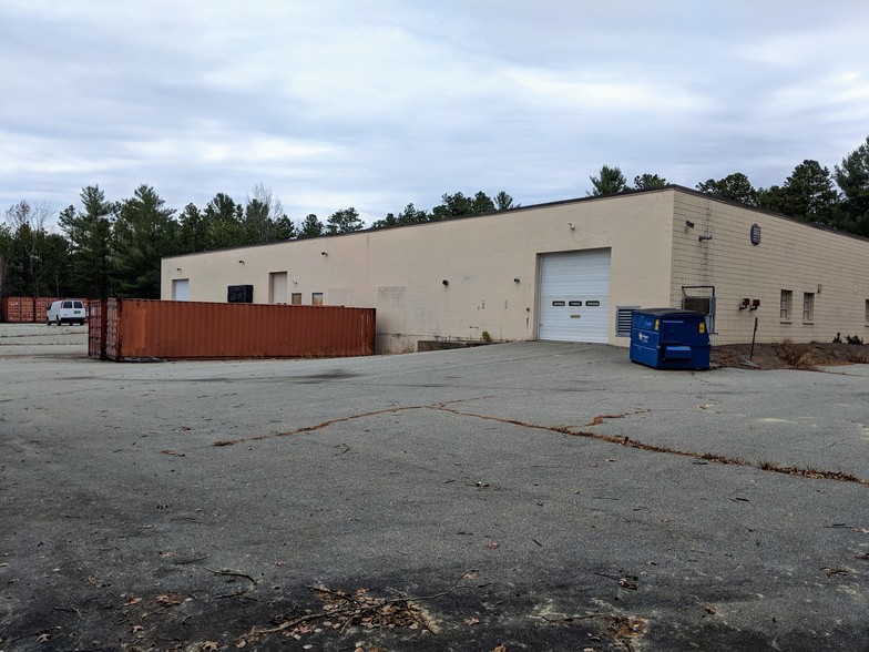 7 Northern Blvd, Amherst, NH for lease - Building Photo - Image 3 of 9