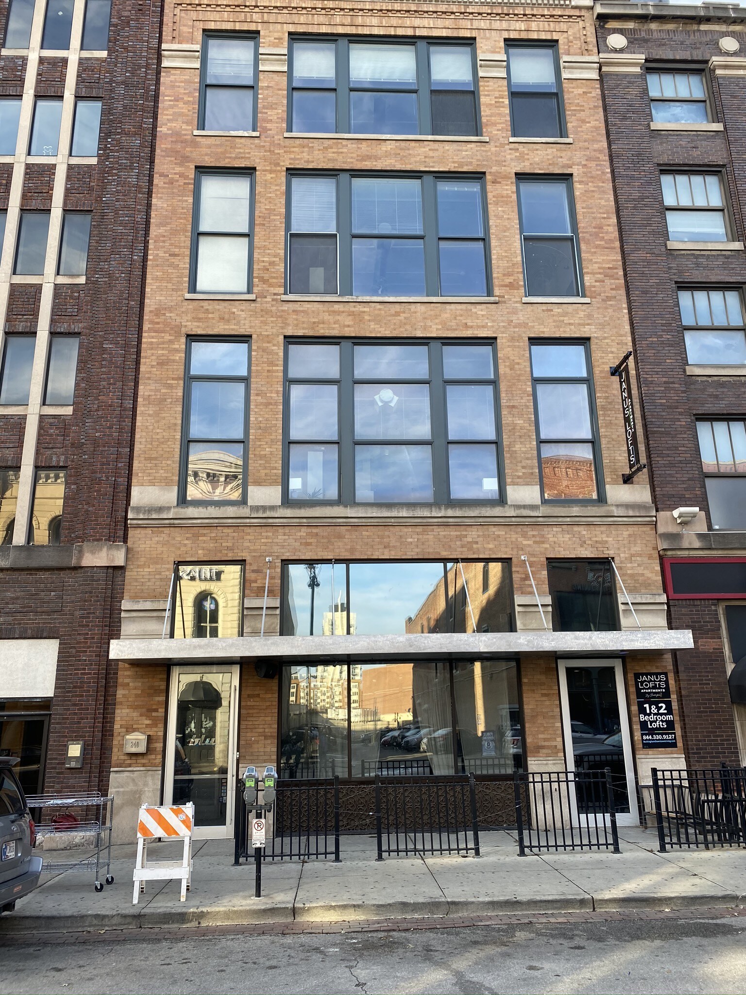 240 S Meridian St, Indianapolis, IN 46225