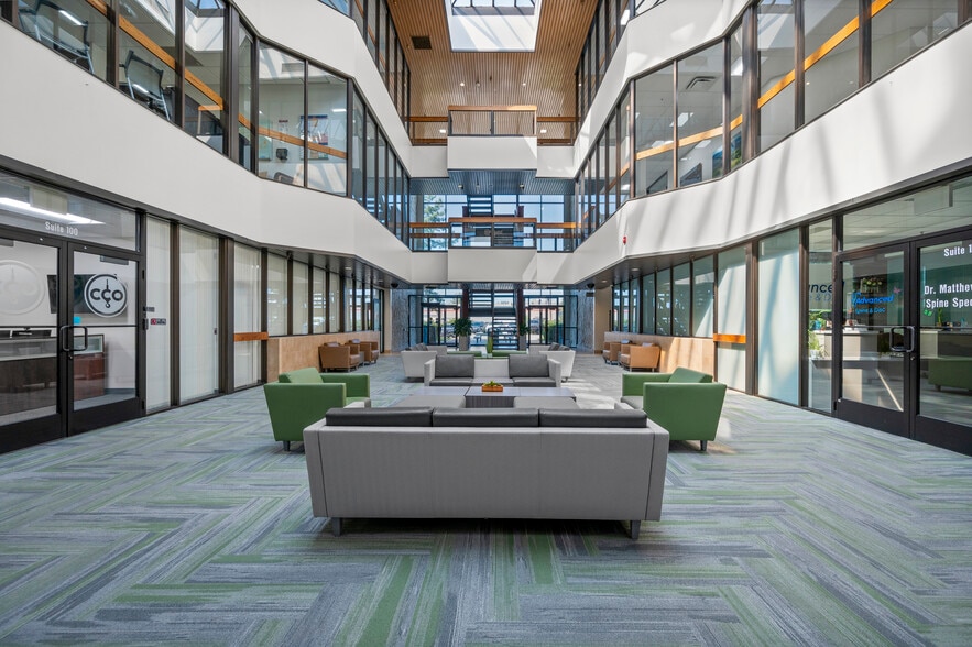 5250 Commerce Dr, Salt Lake City, UT for lease - Lobby - Image 3 of 4