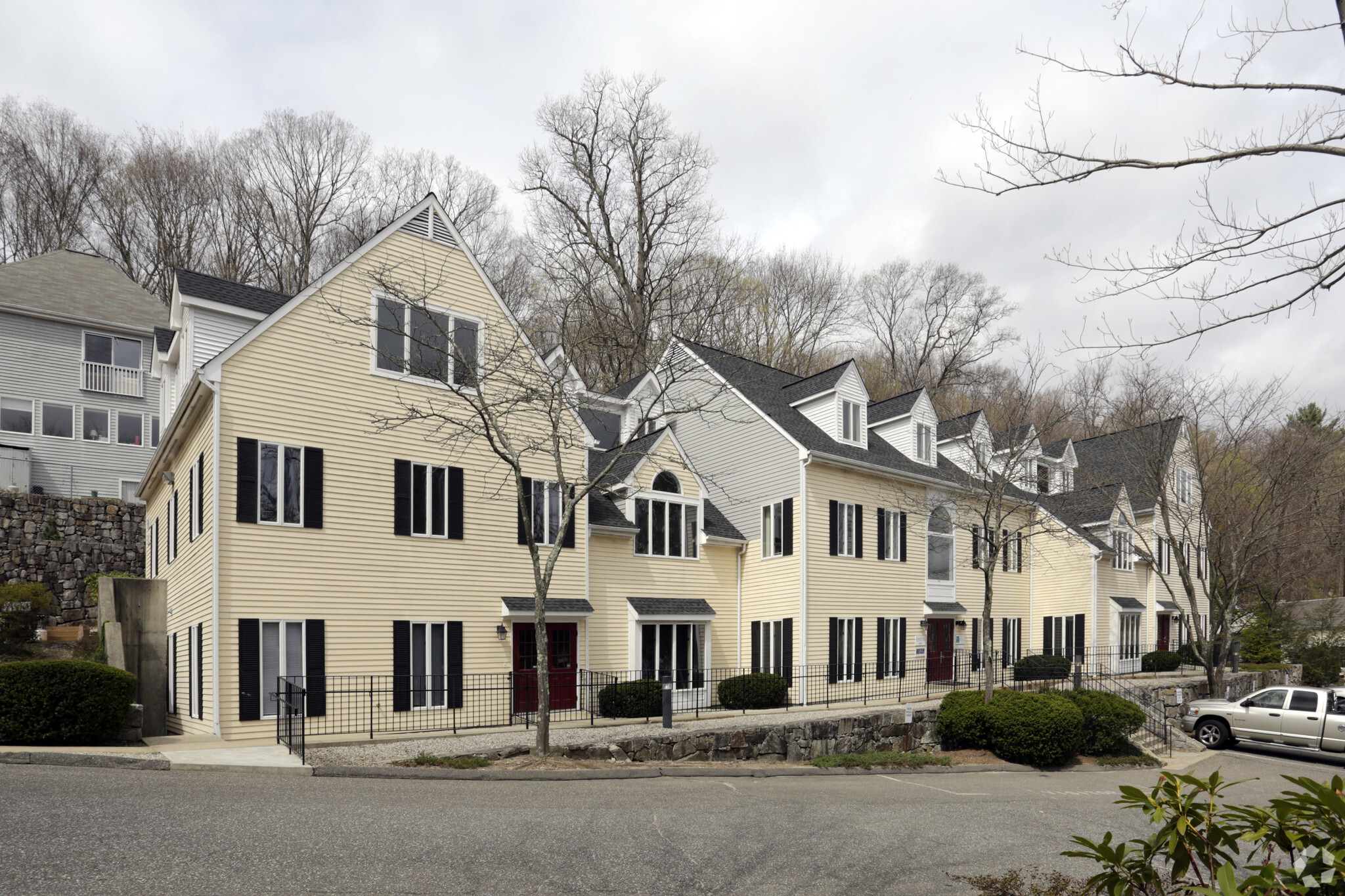 23 Hubbard Rd, Wilton, CT for lease Building Photo- Image 1 of 16