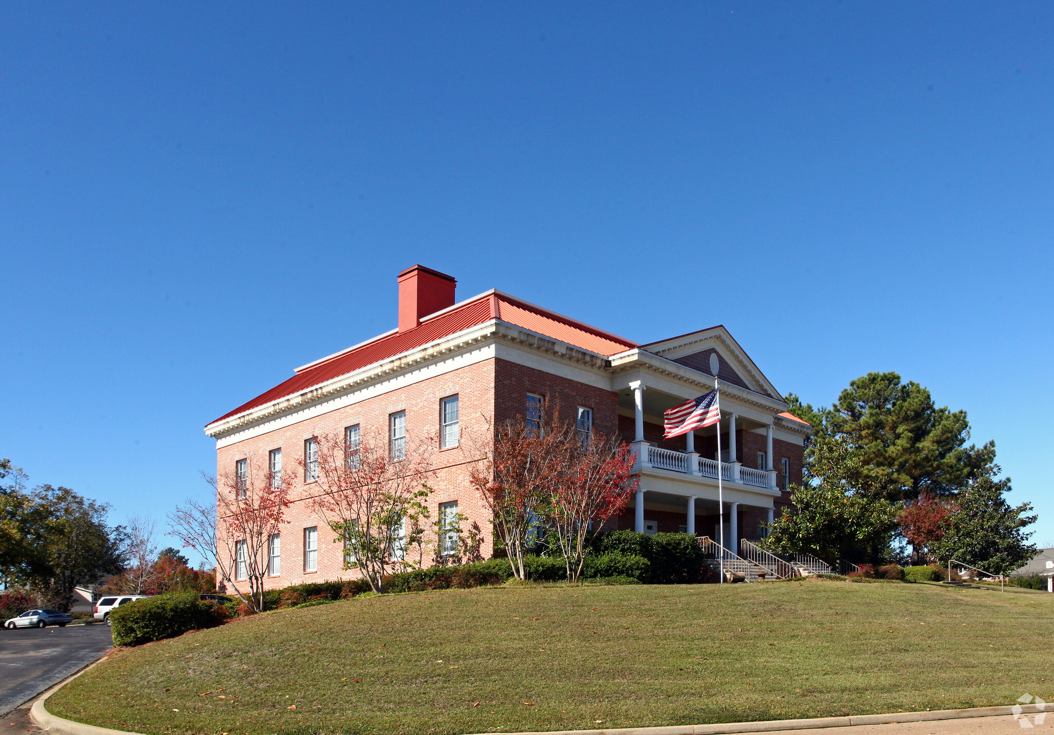 100 Webster Cir, Madison, MS for sale Primary Photo- Image 1 of 1