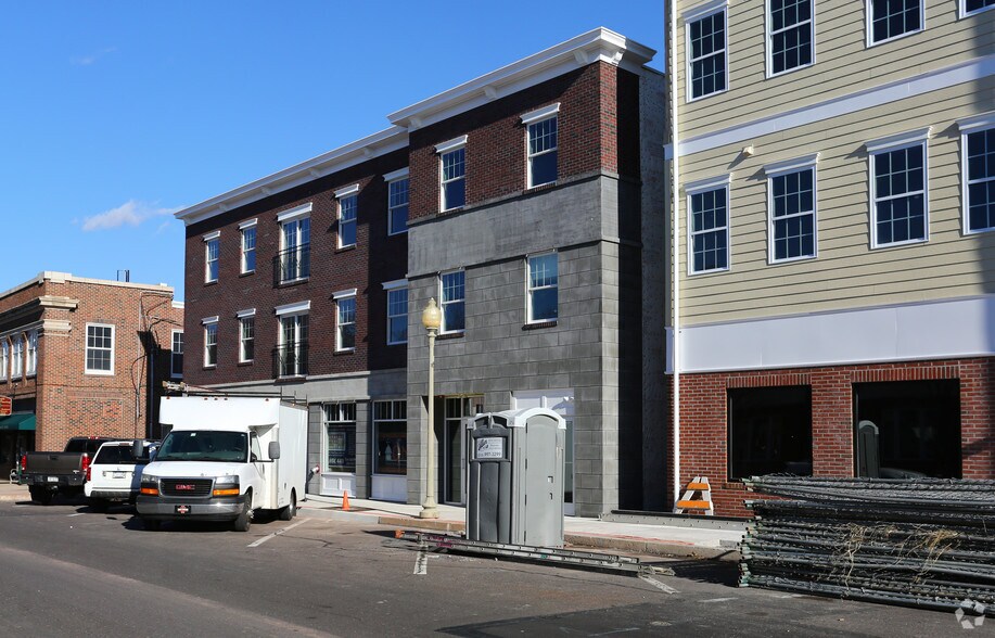 9 N 7th St, Perkasie, PA for sale - Building Photo - Image 1 of 1