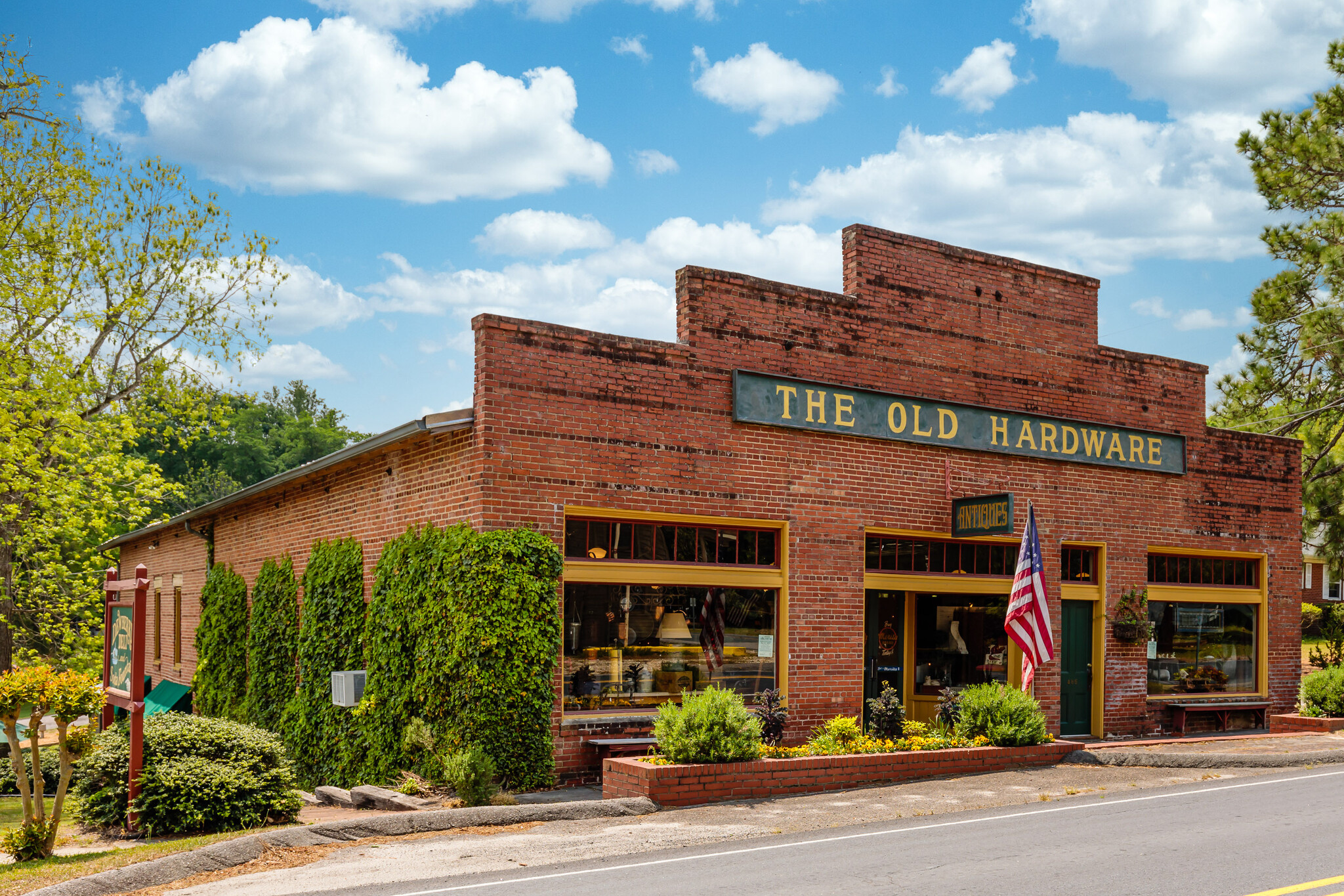 485 Carthage St, Cameron, NC for sale Building Photo- Image 1 of 1