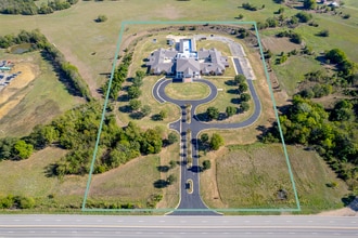 2815 E Jackson St, Hugo, OK - AERIAL  map view