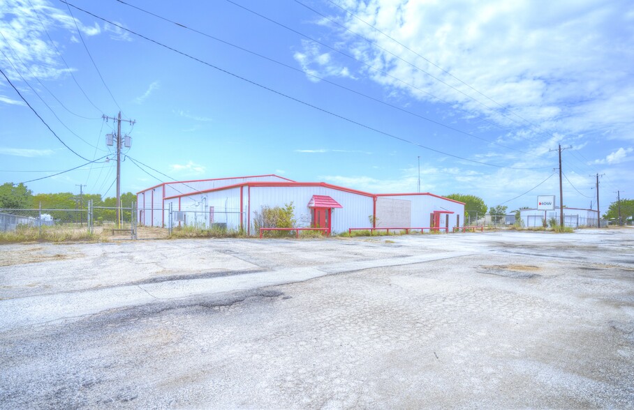 120 Industrial Park, Bridgeport, TX for sale - Building Photo - Image 1 of 1