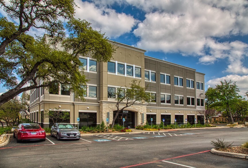 3512 Paesanos Pky, San Antonio, TX for lease - Image 1 of 13