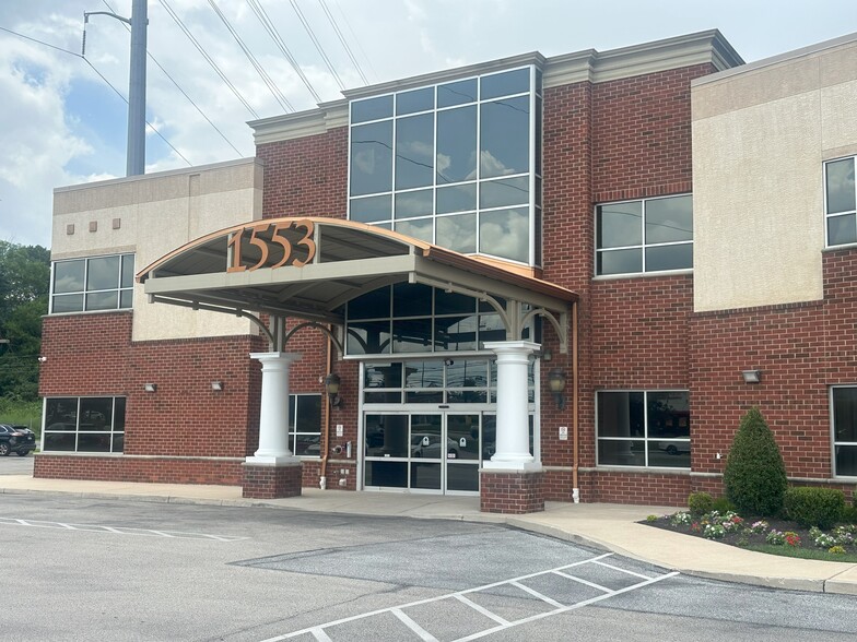 1553 Chester Pike, Crum Lynne, PA for lease - Building Photo - Image 1 of 3