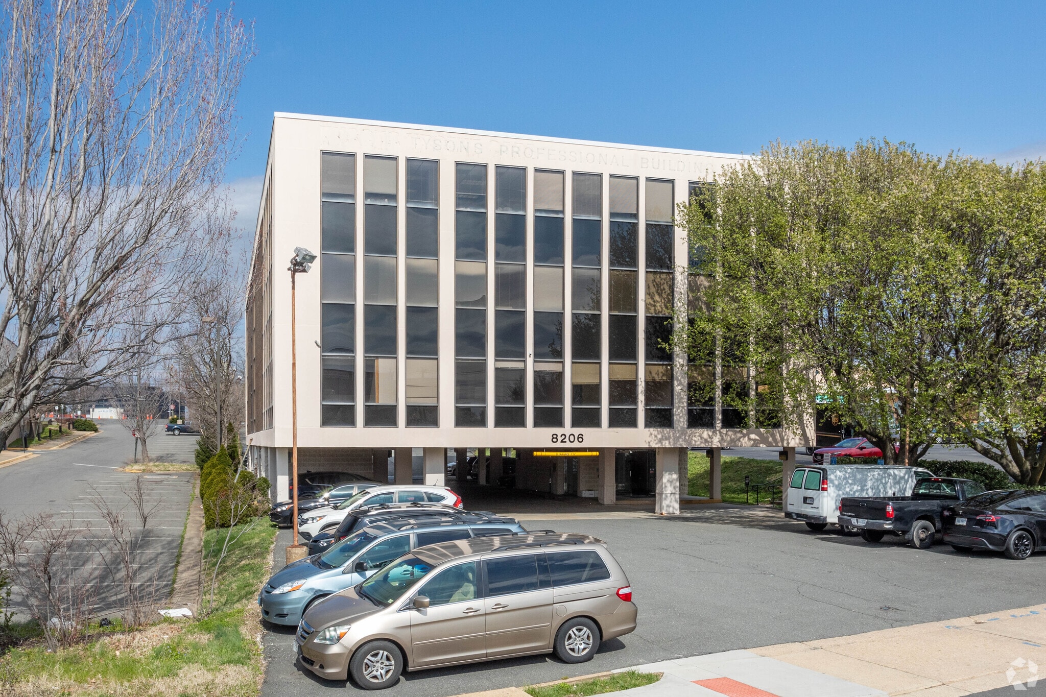 8028 Leesburg Pike Tysons Corner Virginia 22182 Usa 8206 Leesburg Pike, Vienna, VA 22182 - Tyson's Professional Building
