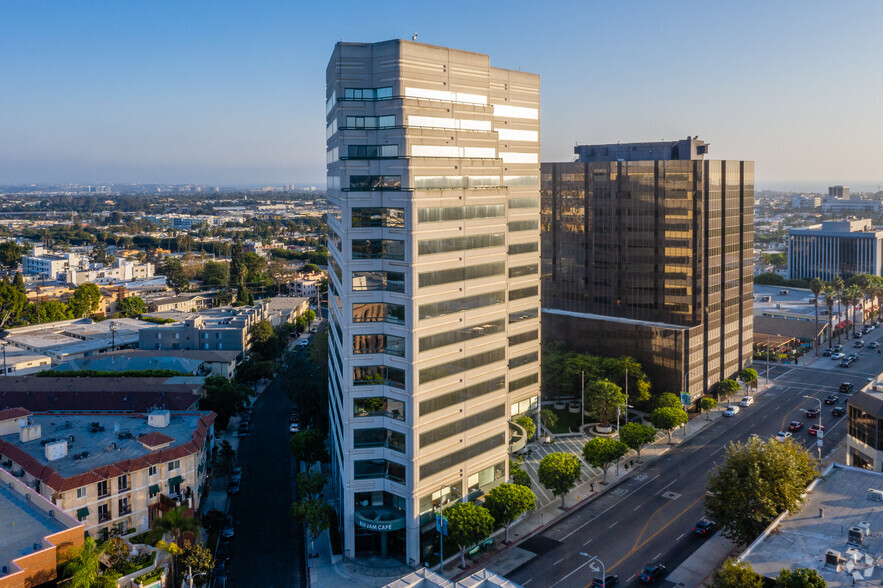 12400 Wilshire Blvd, Los Angeles, CA for lease - Building Photo - Image 2 of 8