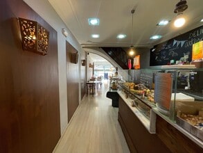 Retail in Granollers, Barcelona for lease Interior Photo- Image 2 of 19