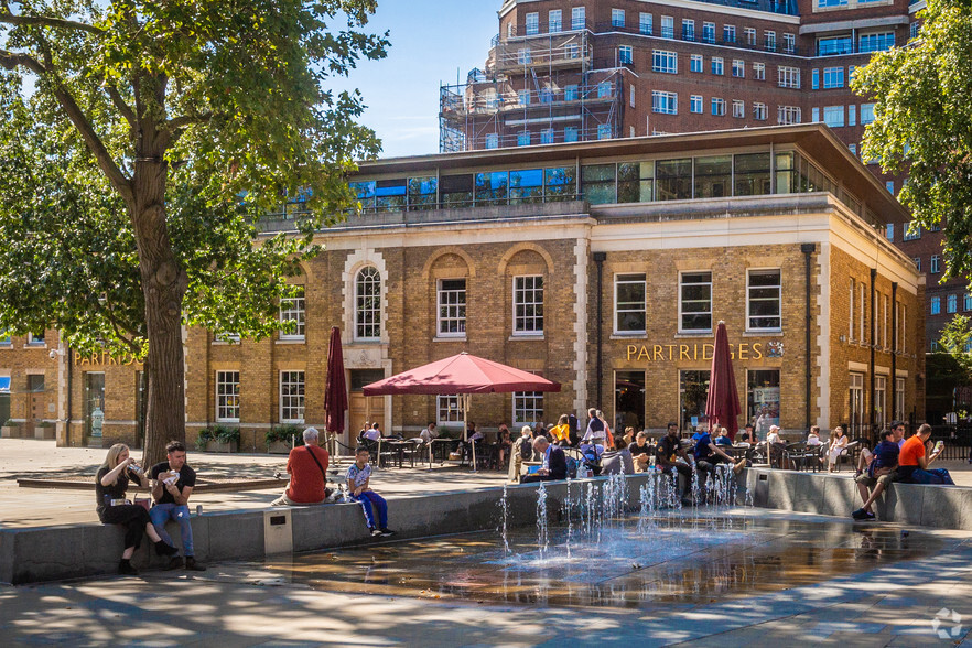 1-5 Duke of York Sq, London for lease - Building Photo - Image 2 of 7