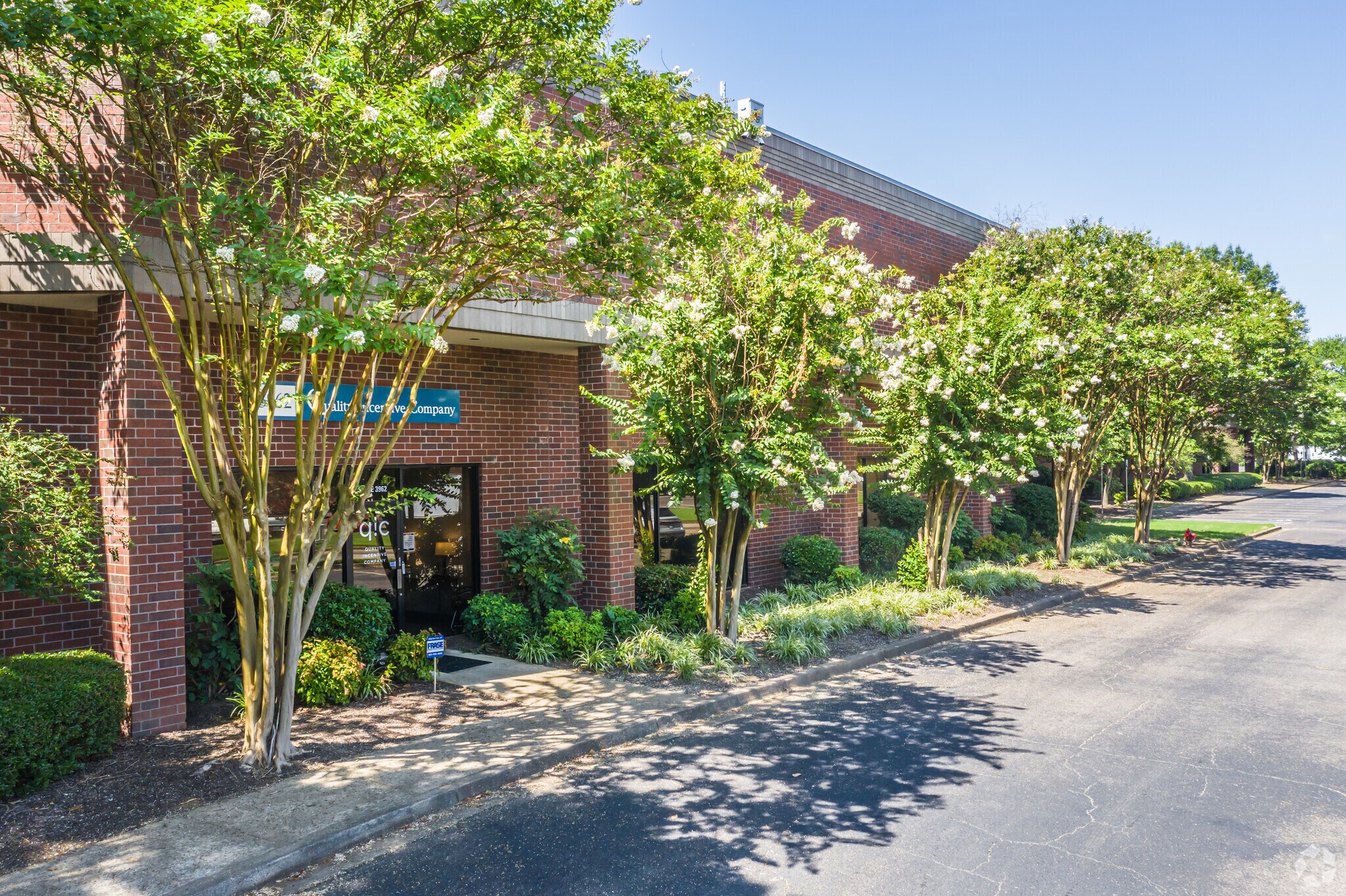 4049 Willow Lake Blvd, Memphis, TN 38118 Office for Lease