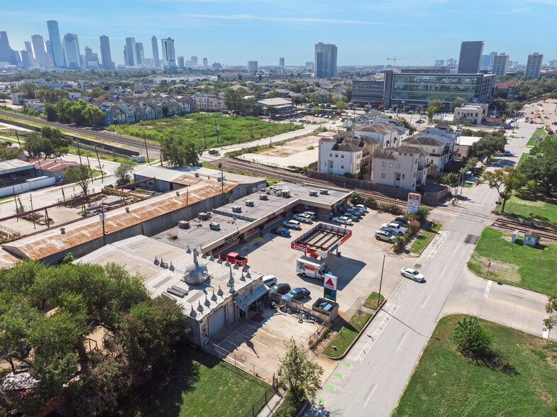 140 Heights Blvd, Houston, TX for sale - Aerial - Image 2 of 8