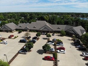 2918 Crossing Ct, Champaign, IL for lease Building Photo- Image 1 of 1