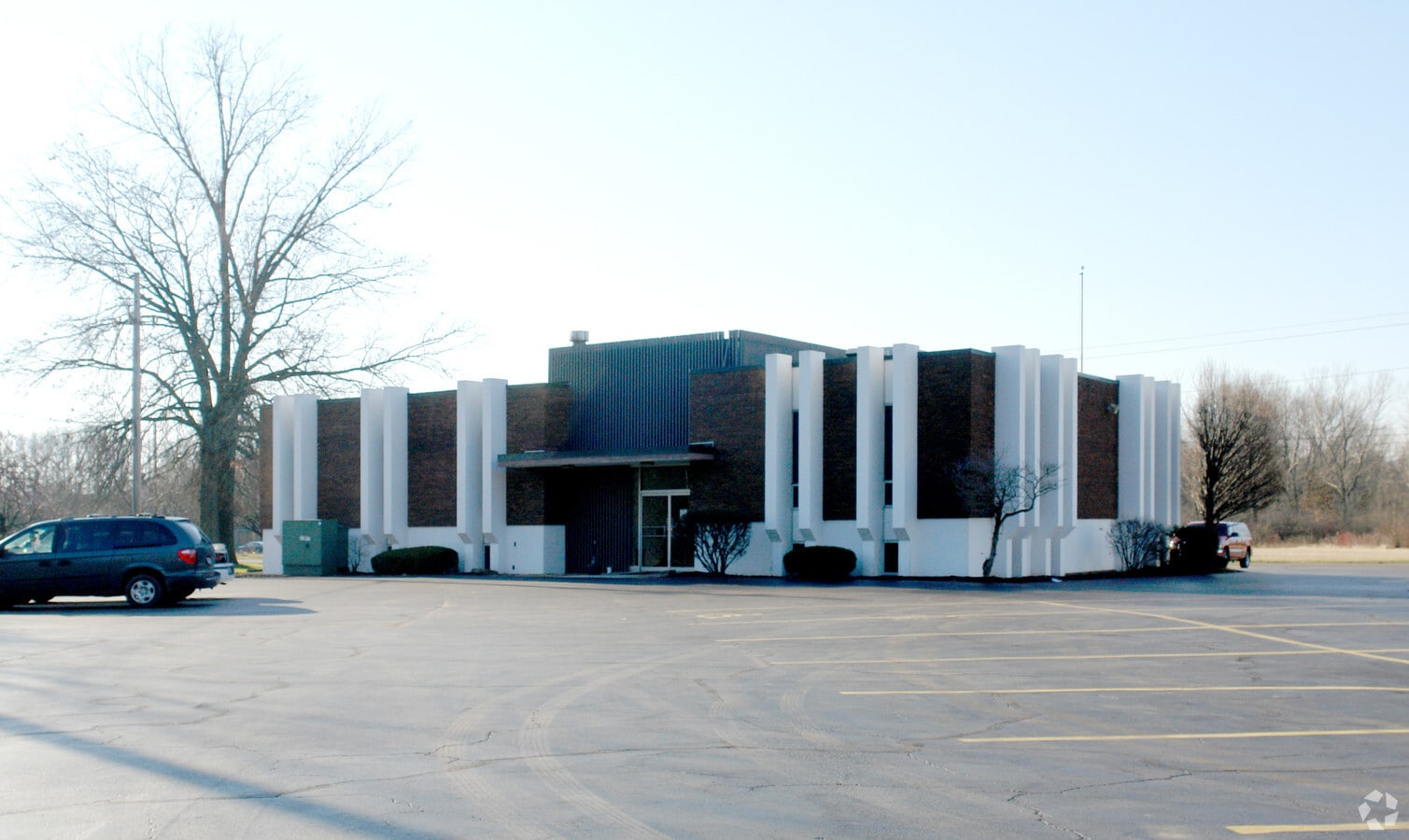 2430 Parkman Rd, Warren, OH 44485