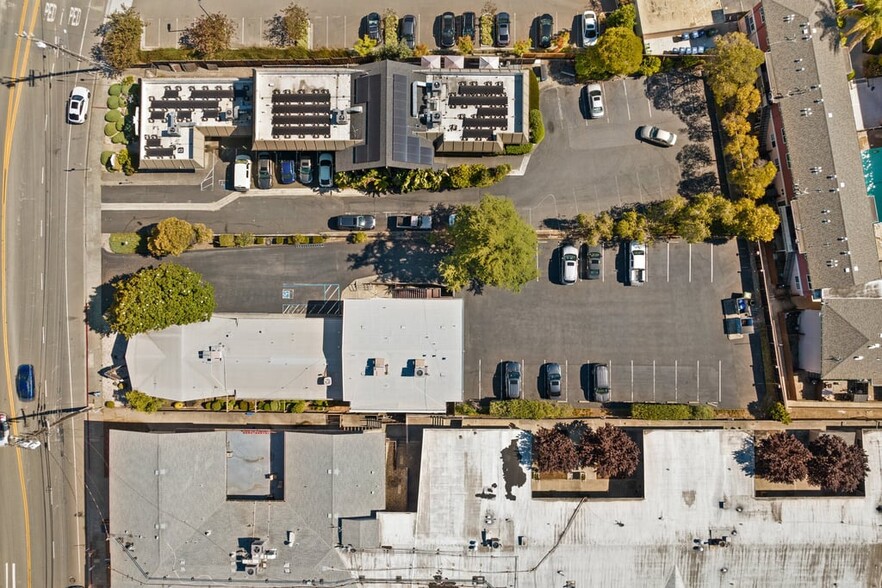 20265 Lake Chabot Rd, Castro Valley, CA for sale - Building Photo - Image 3 of 39