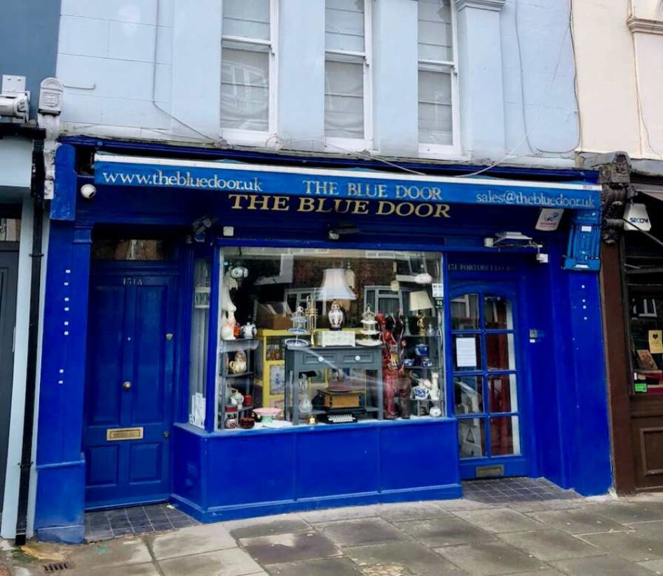 131133 Portobello Rd, London, W11 2DY