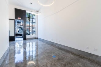 2422 3rd St, San Francisco, CA for lease Interior Photo- Image 2 of 6