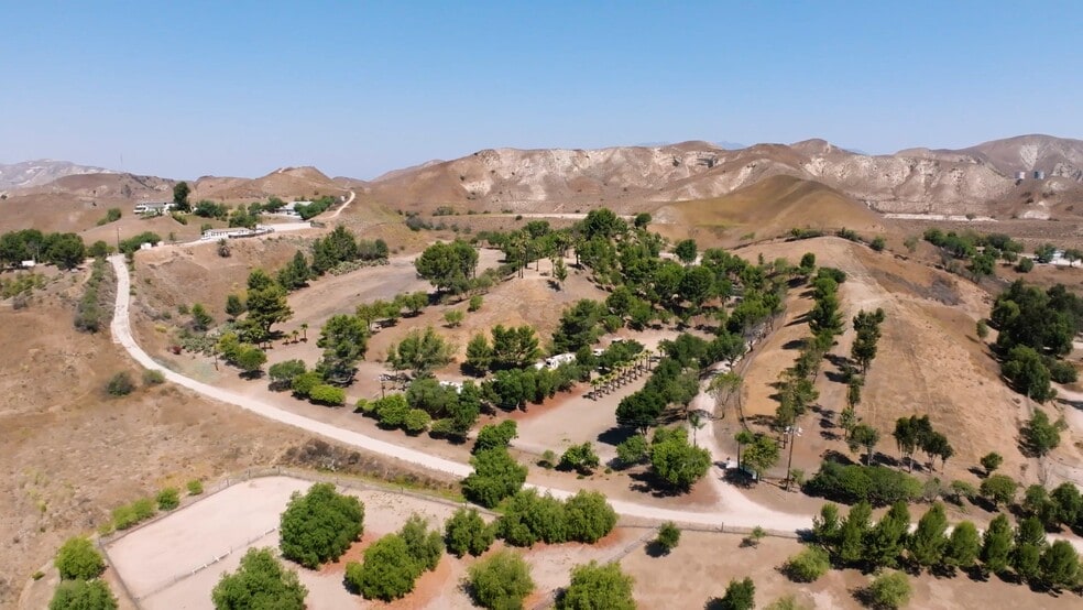 8450 Waters Rd, Moorpark, CA for sale - Commercial Listing Video - Image 2 of 61