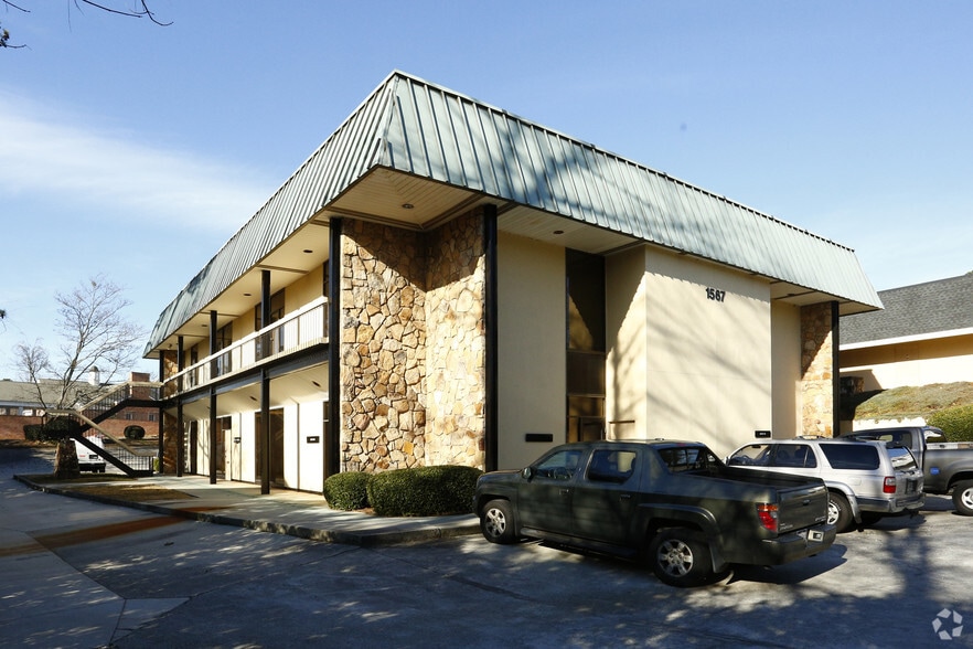 1567 Mount Vernon Rd, Dunwoody, GA for sale - Primary Photo - Image 1 of 1