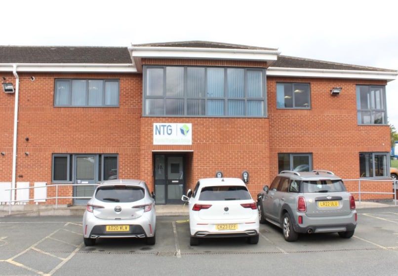 4 Cadley Hill Rd, Swadlincote for sale Primary Photo- Image 1 of 1