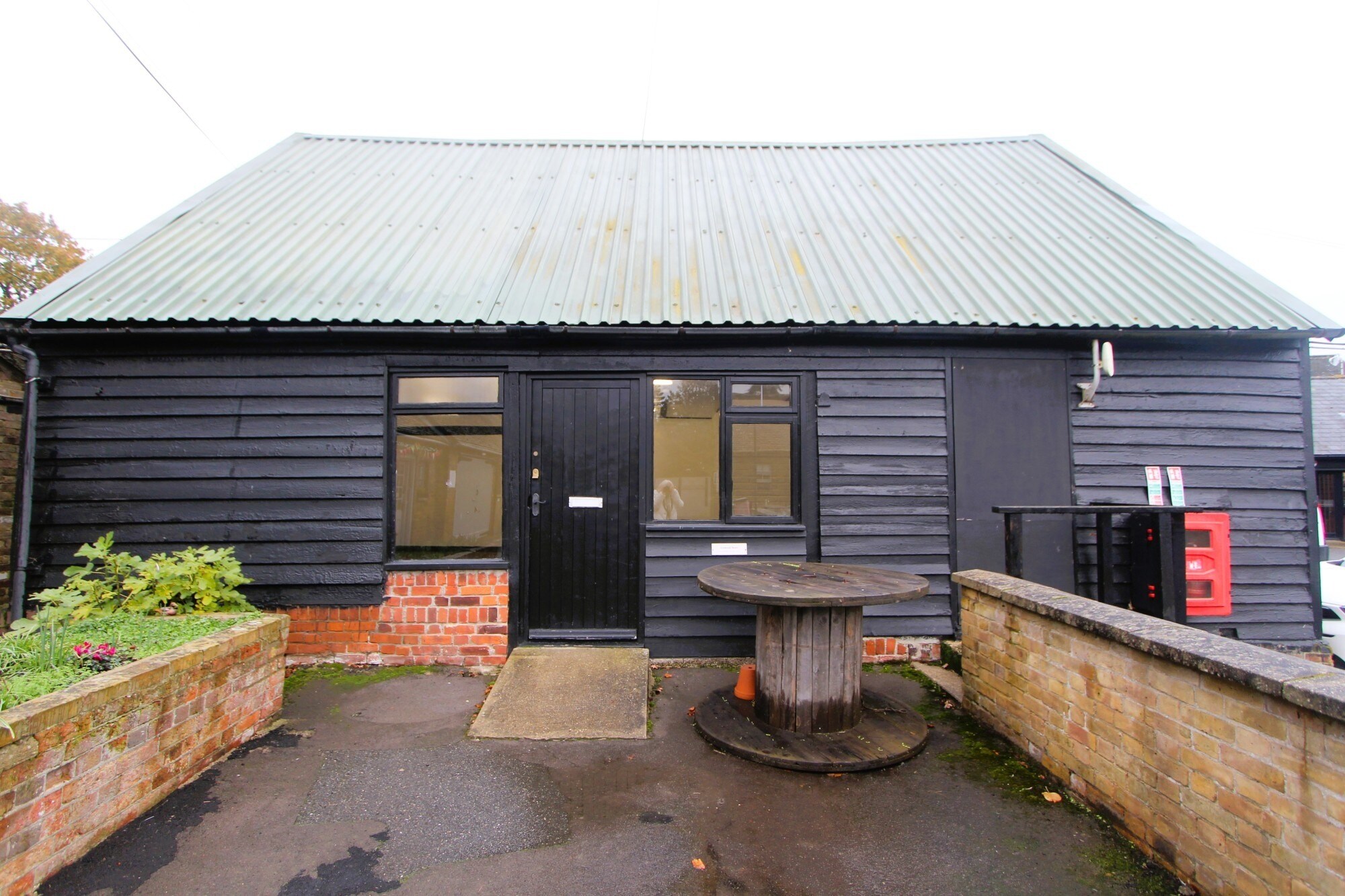 Blake End, Rayne for sale Primary Photo- Image 1 of 1