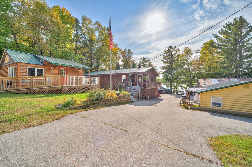 11585 Ramsdam Rd, Manistique, MI 49854 Thunder Lake Cabins