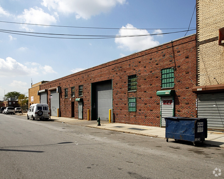 225 Coster St, Bronx, NY for lease - Building Photo - Image 1 of 1