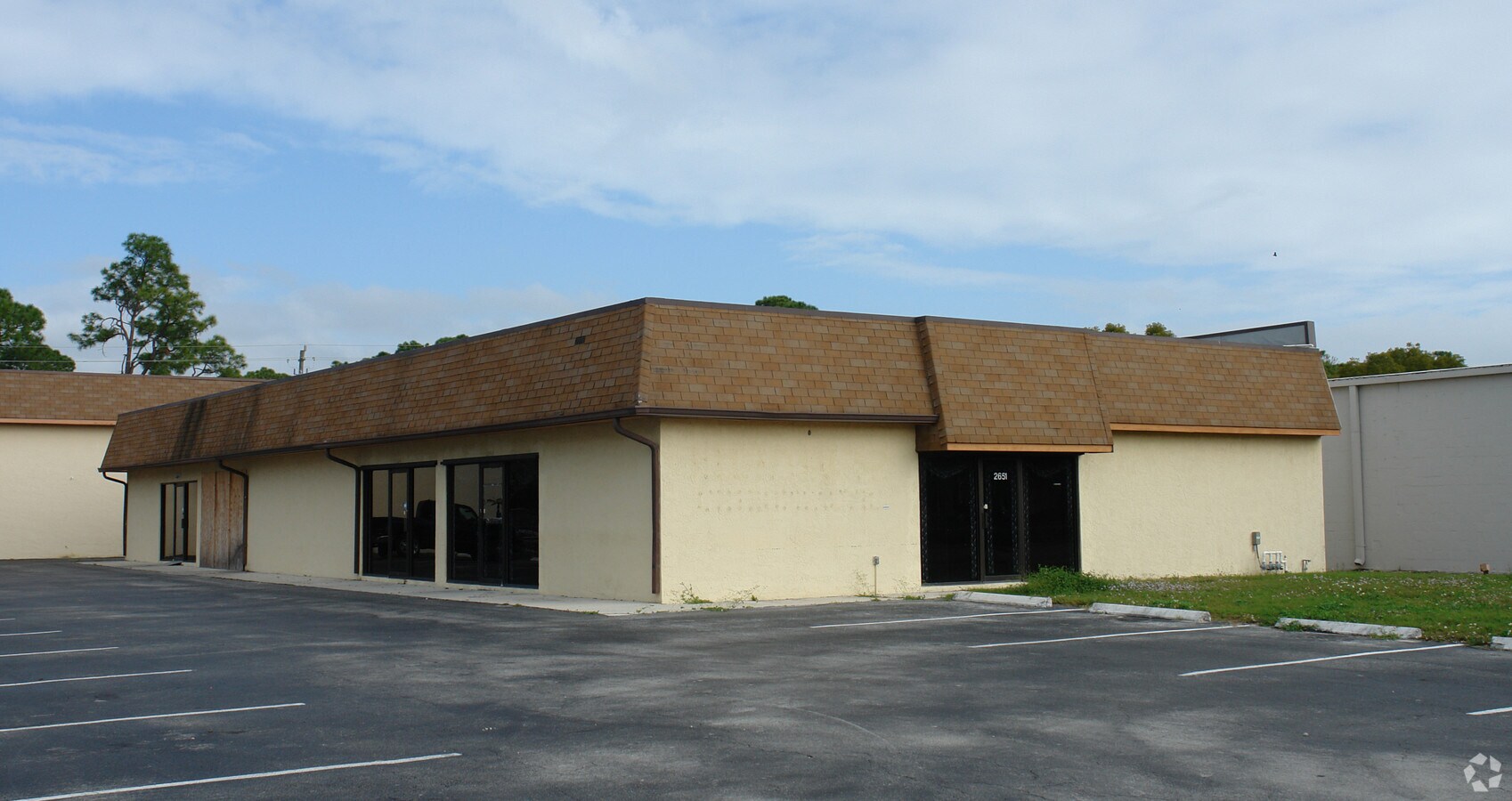 2651 Davis Blvd, Naples, FL 34104 | LoopNet