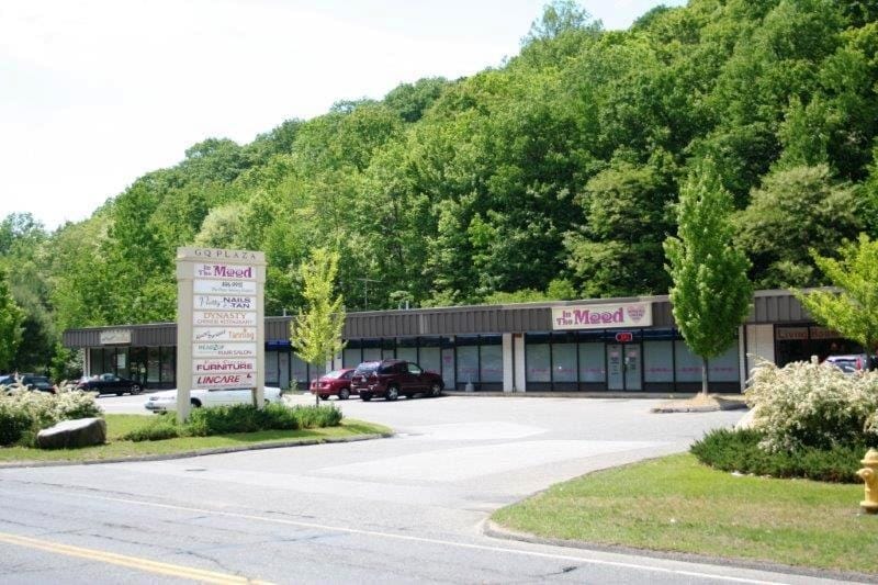 311-349 Winsted Rd, Torrington, CT for sale - Building Photo - Image 1 of 1