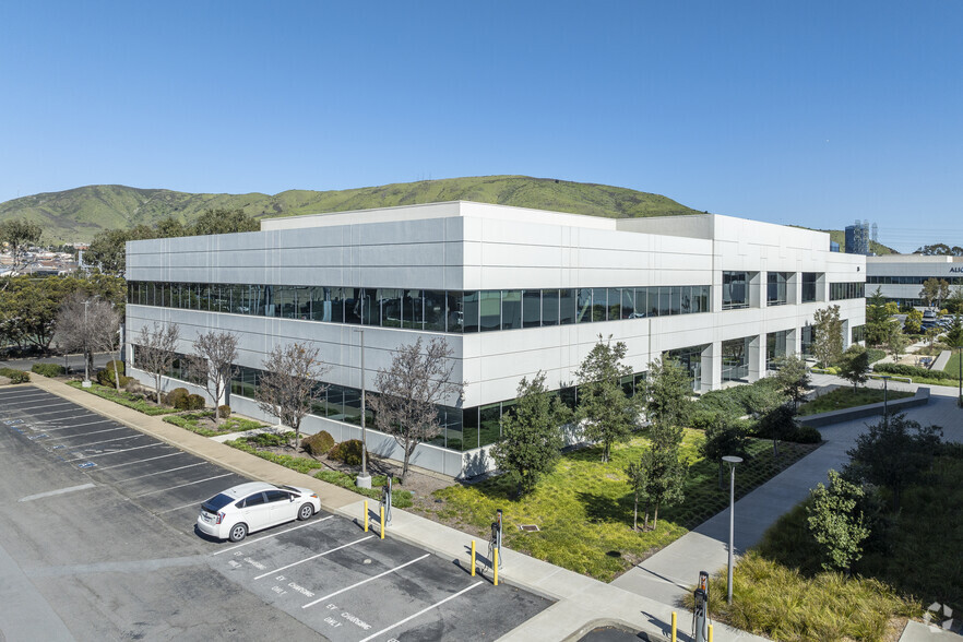 225 Gateway Blvd, South San Francisco, CA for sale - Primary Photo - Image 1 of 1