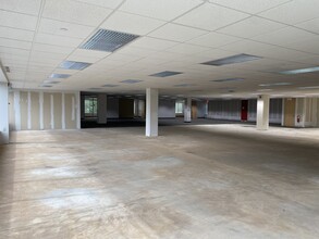 11501 Northlake Dr, Cincinnati, OH for lease Building Photo- Image 2 of 7