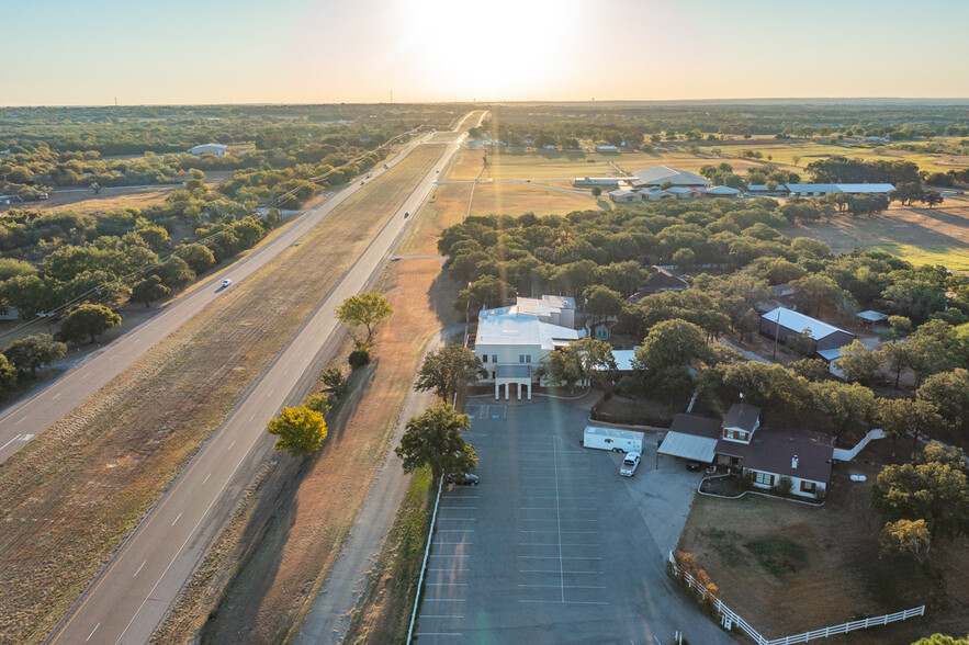 151 Fox Rd, Weatherford, TX for sale - Primary Photo - Image 1 of 1