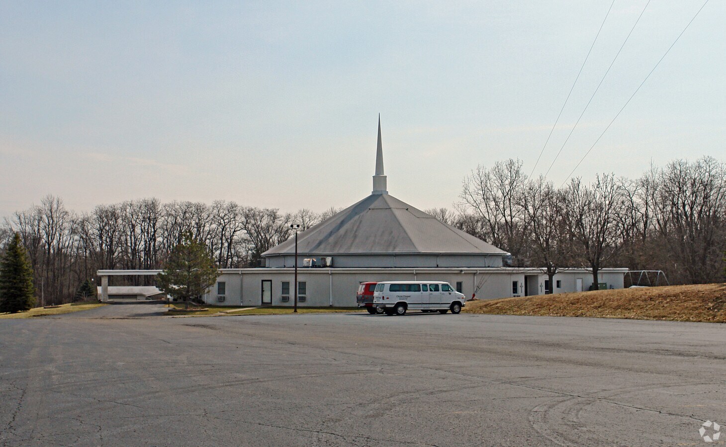 2404 Troy Rd, Springfield, OH 45504