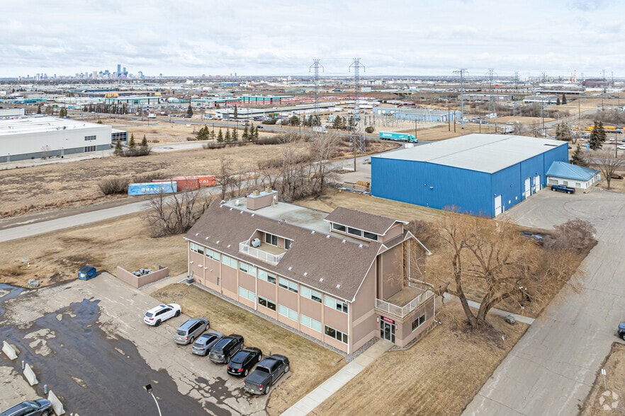 2461 76th Ave NW, Edmonton, AB for sale - Aerial - Image 3 of 7
