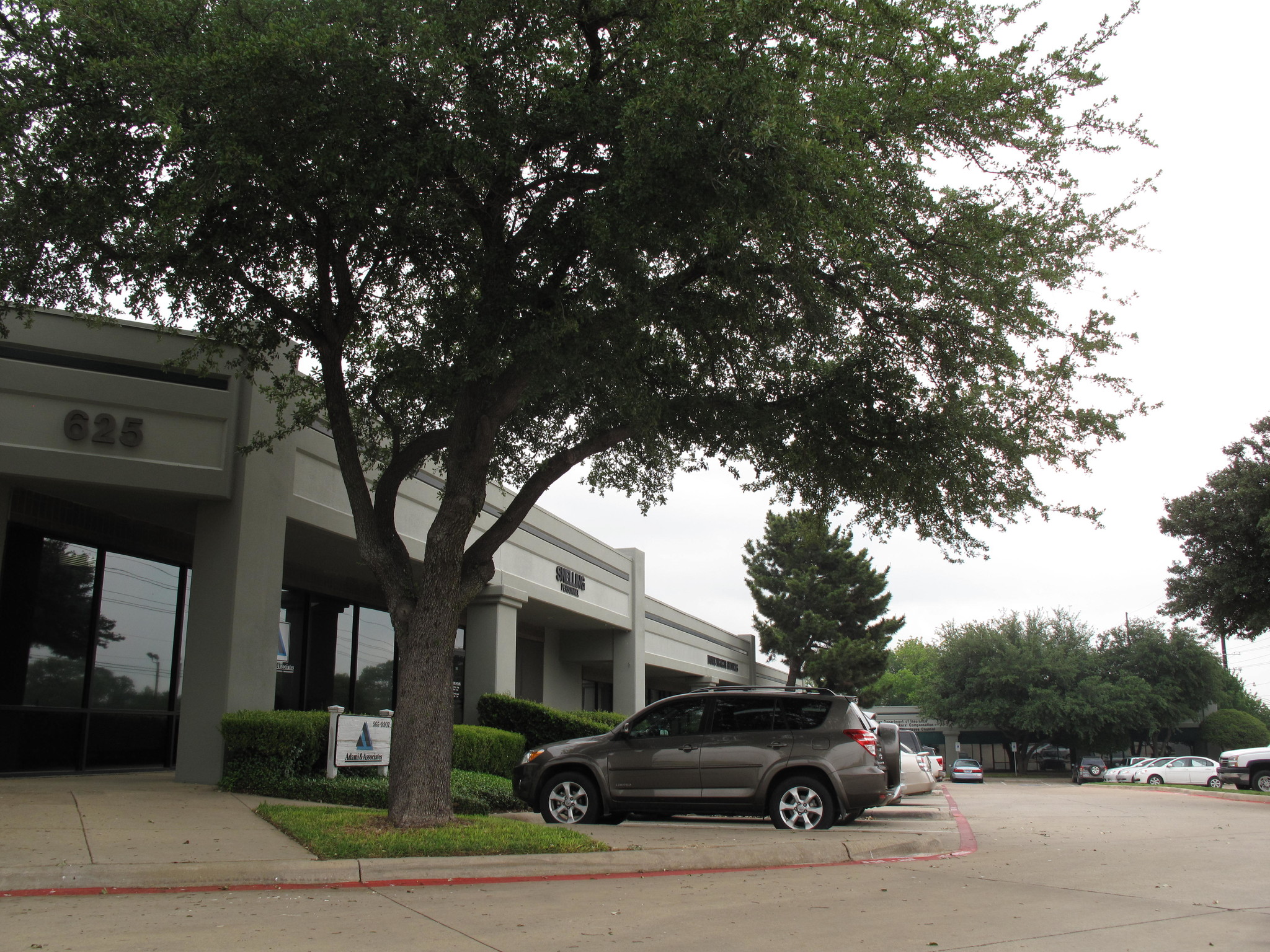 625 Dallas Dr, Denton, TX for lease Primary Photo- Image 1 of 6