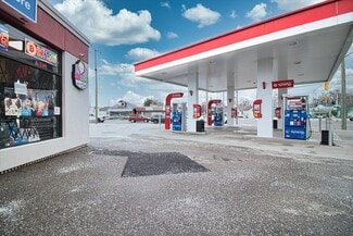 More details for 410 Queen St, Chatham, ON - Retail for Sale