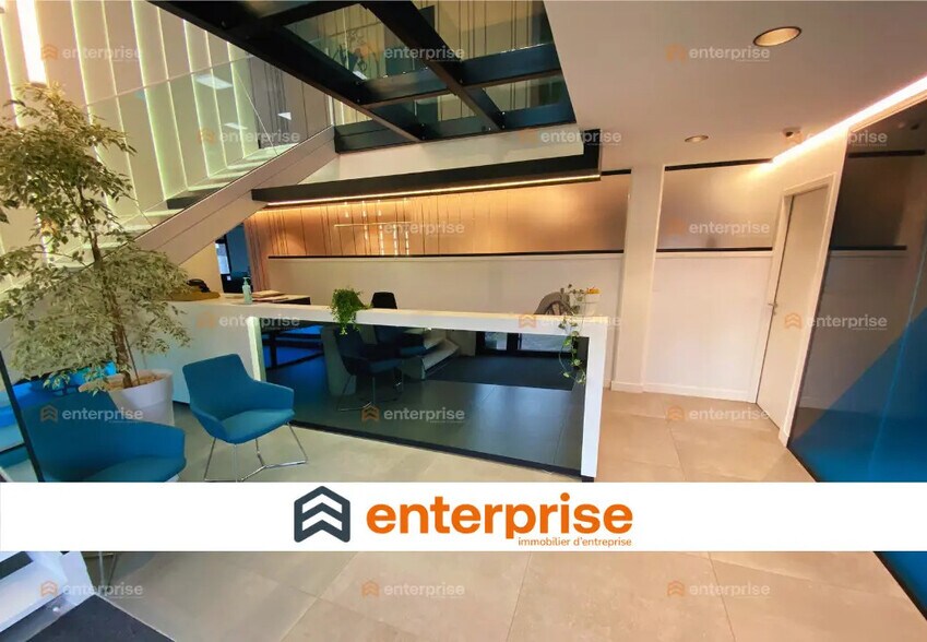 Office in VILLENEUVE-D'ASCQ for sale - Lobby - Image 1 of 5