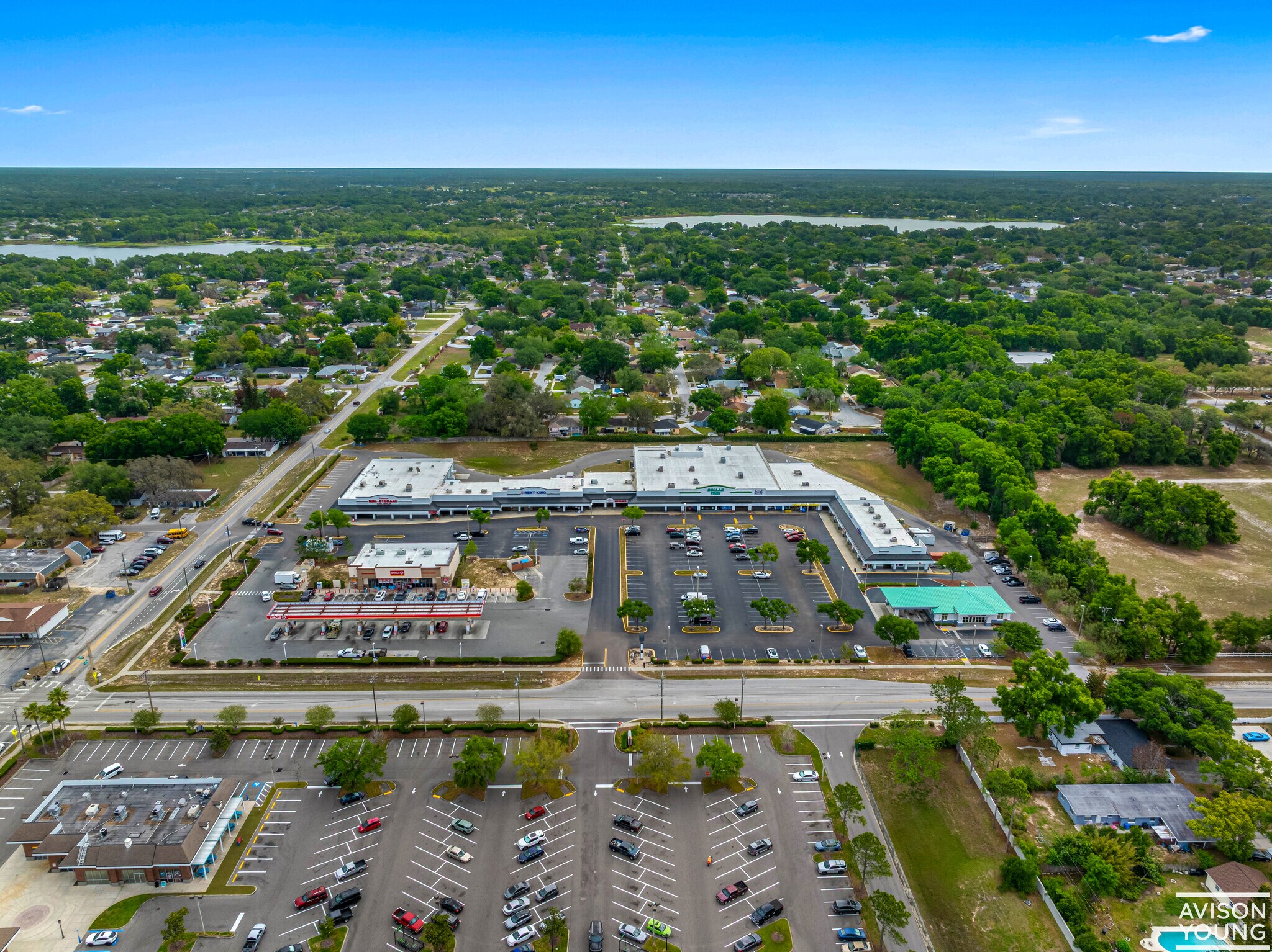 1213-1291 Kingsway Road, Brandon, FL for lease Building Photo- Image 1 of 8