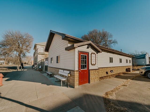 223 S Main St, Verdigre, NE for sale - Primary Photo - Image 1 of 1