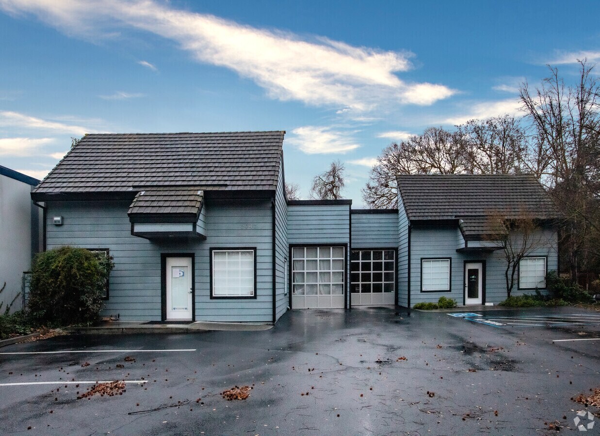 2047 Old Middlefield Way, Mountain View, CA 94043