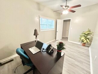 More details for 101 W Campbellton St, Fairburn, GA - Office for Lease